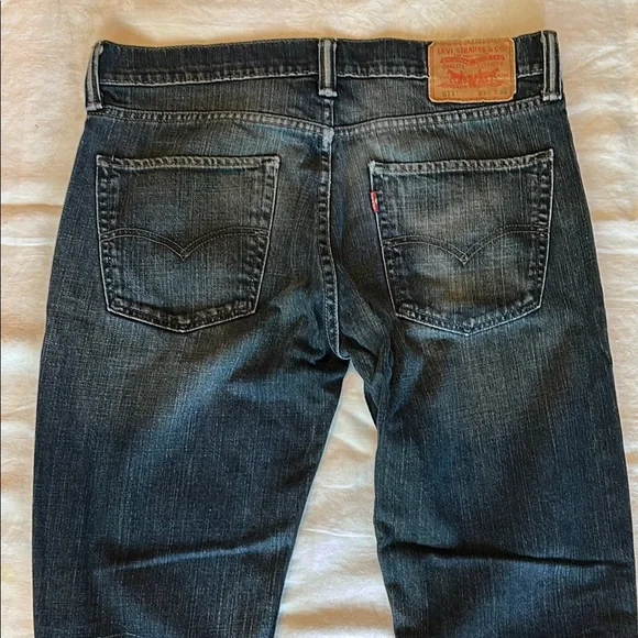 Men's Levi Jeans - Picture 4 of 7